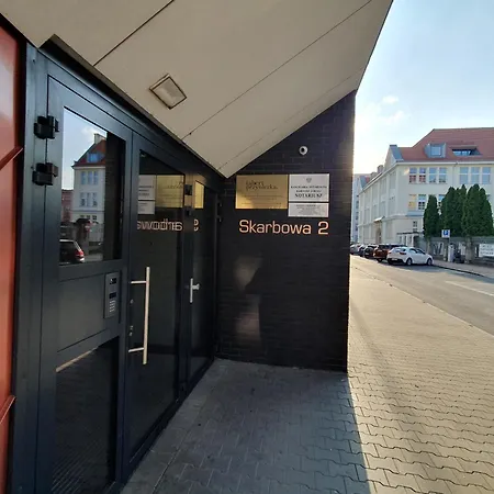 Black&White Apartament Skarbowa 2 Parking Leszno  Exterior photo