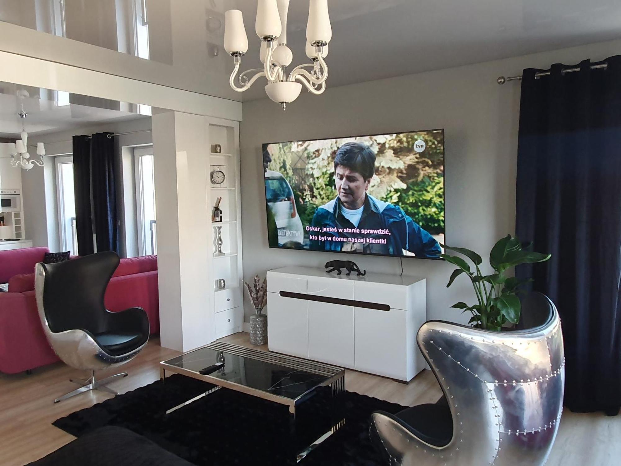 Apartment Black&white Skarbowa 2 Parking Leszno (Greater Poland)
