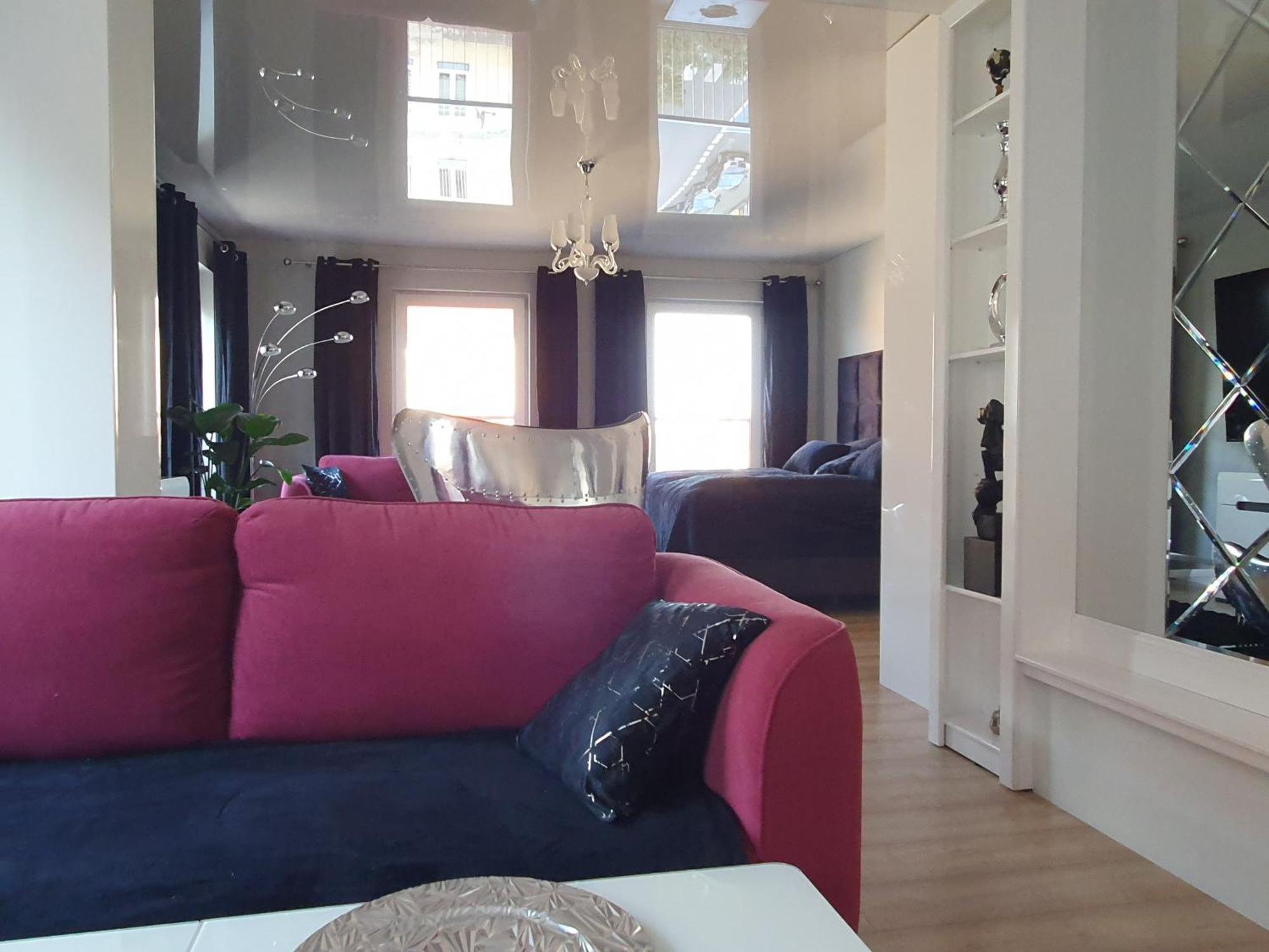 Black&white Skarbowa 2 Parking Apartment Leszno (Greater Poland)